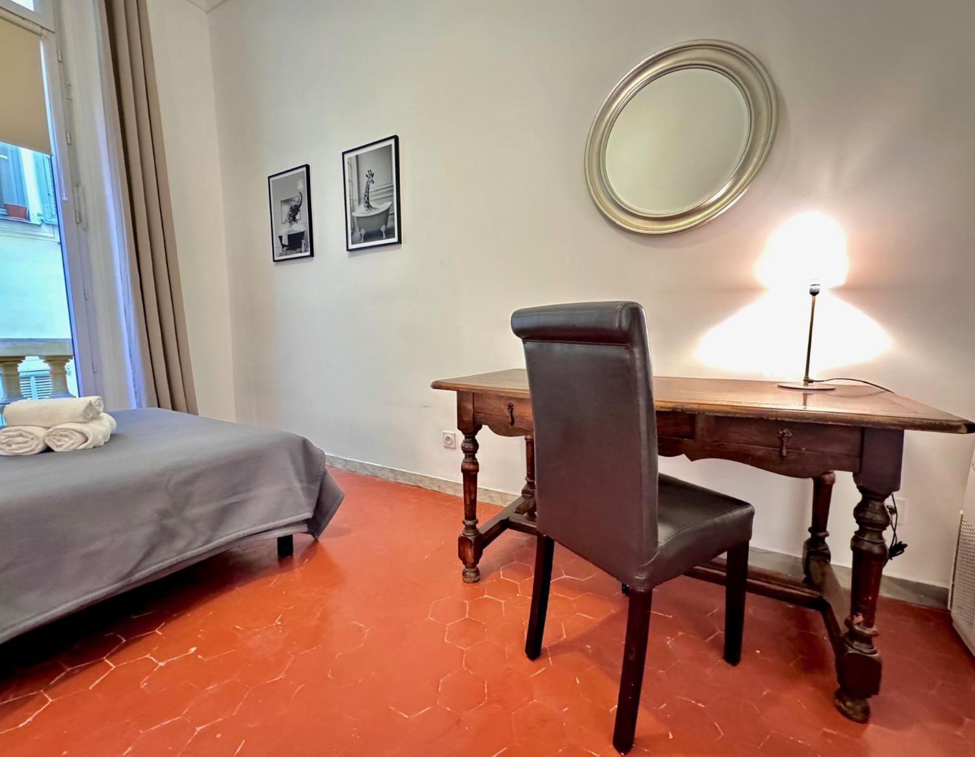 Riviera - Pont Vieux 2 - Old Town - Charm 2 Bedrooms Ac - 5mn Nizza